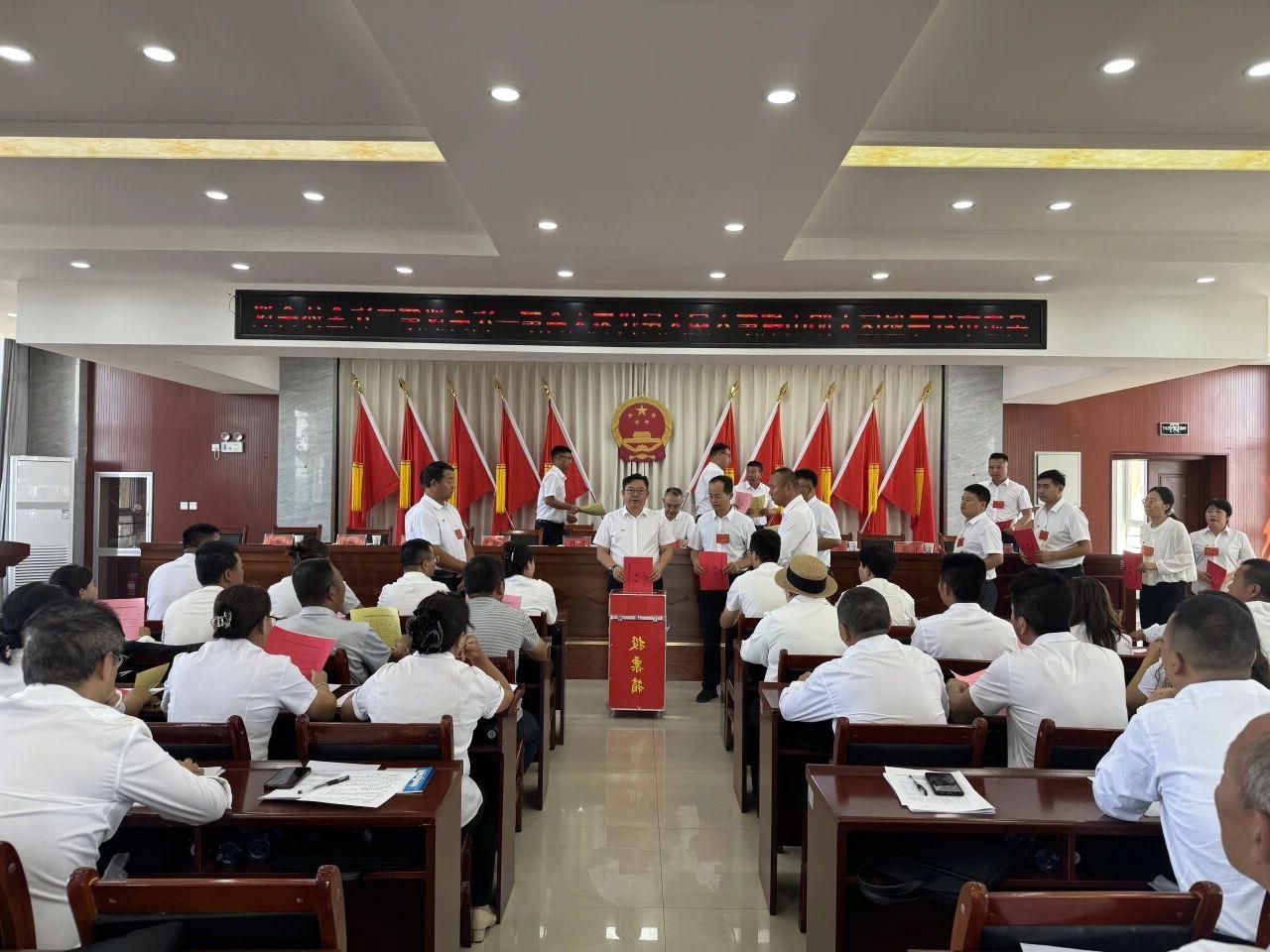 微信图片_2026-09-02_090828_520.jpg 冰球突破试玩网站